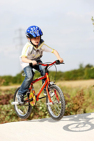 2P6A7015 Thomas Howell bmx Sept 3