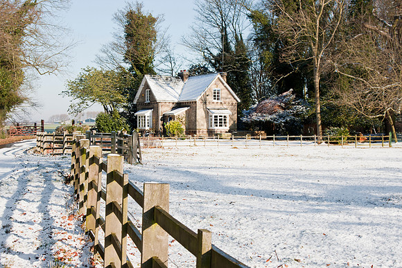 IMG_5566 Grainsby Park gate house - Feb 3