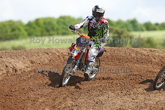 Raw01207 Lauren Pope n