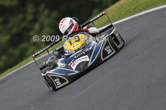 IMG_2098 #10 Trevor Roberts  1st lap leader into Charlie's