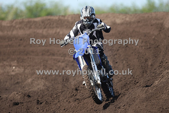 2P6A1316 blue bike bwkit