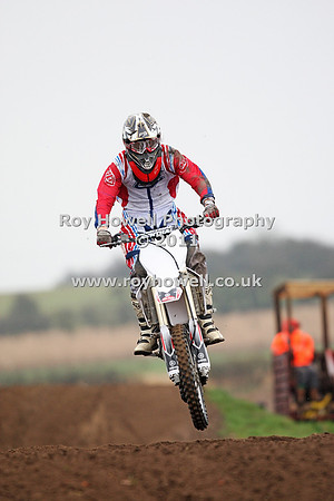 2P6A8040 Sam Waddington