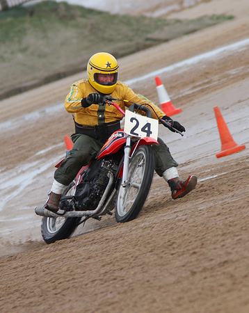 #24 Neil Tuxworth